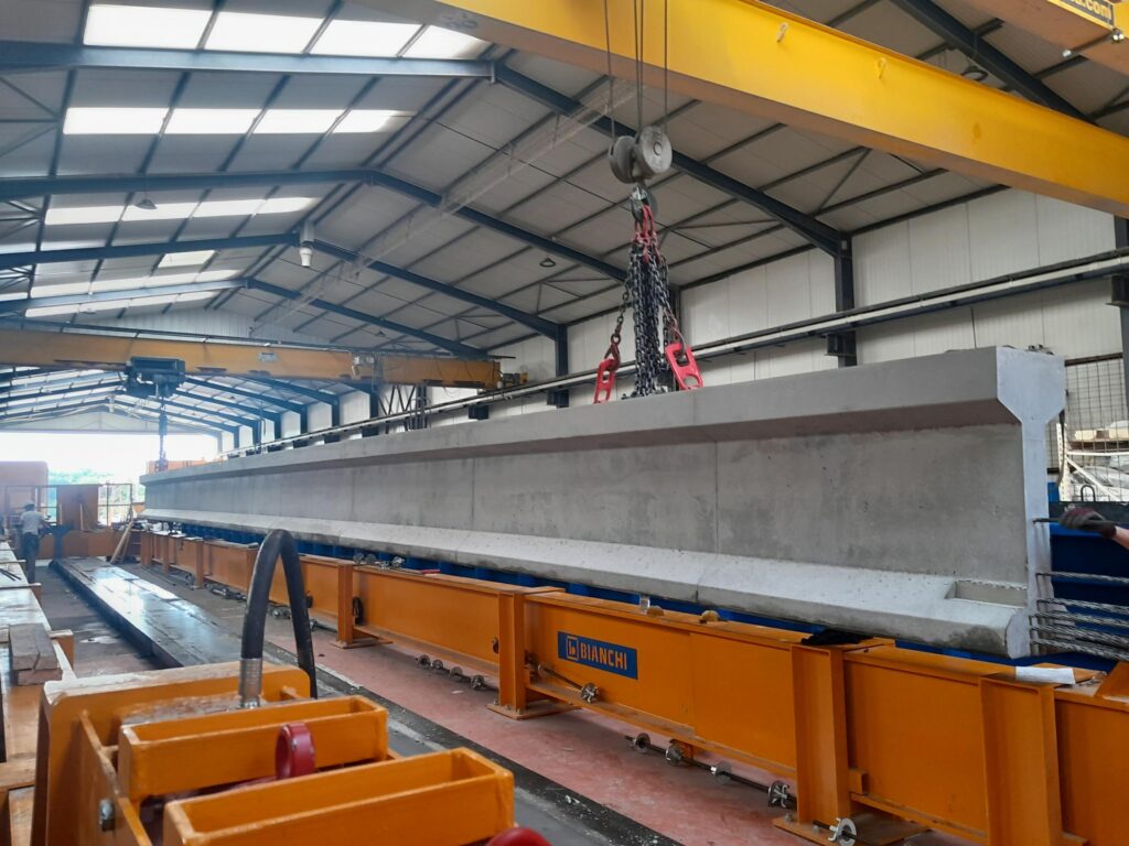 atelier préfabrication béton banc précontraint